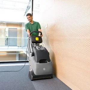 Limpadora de Carpete à Extração Kärcher BRC 30/15 C: Linha Profissional e Industrial.