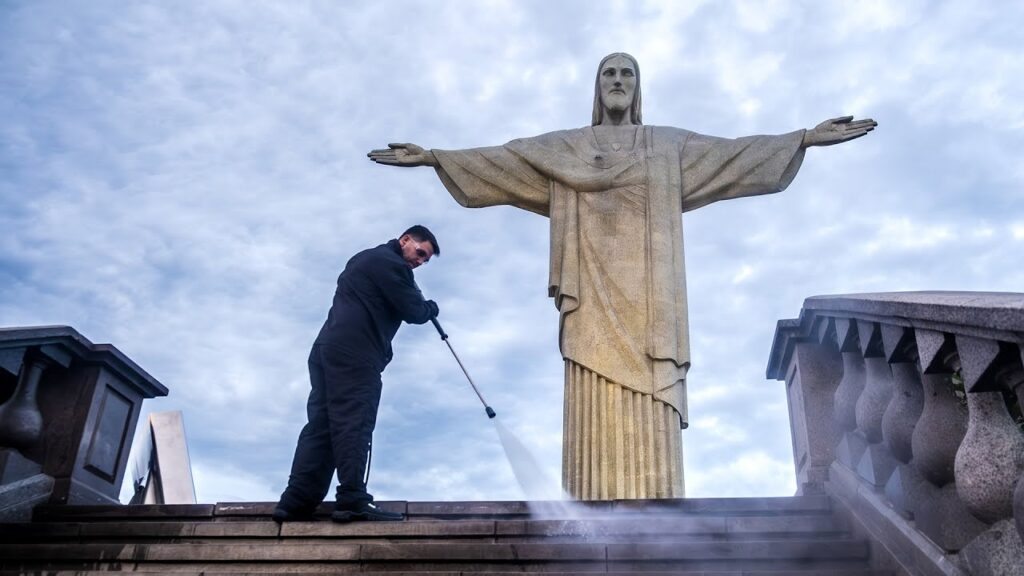 Kärcher: a marca que limpa o Cristo Redentor Kärcher: a marca que limpa o Cristo Redentor