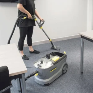 Extratora Limpadora de Estofado e Carpete Kärcher Puzzi 10/2: Linha Profissional