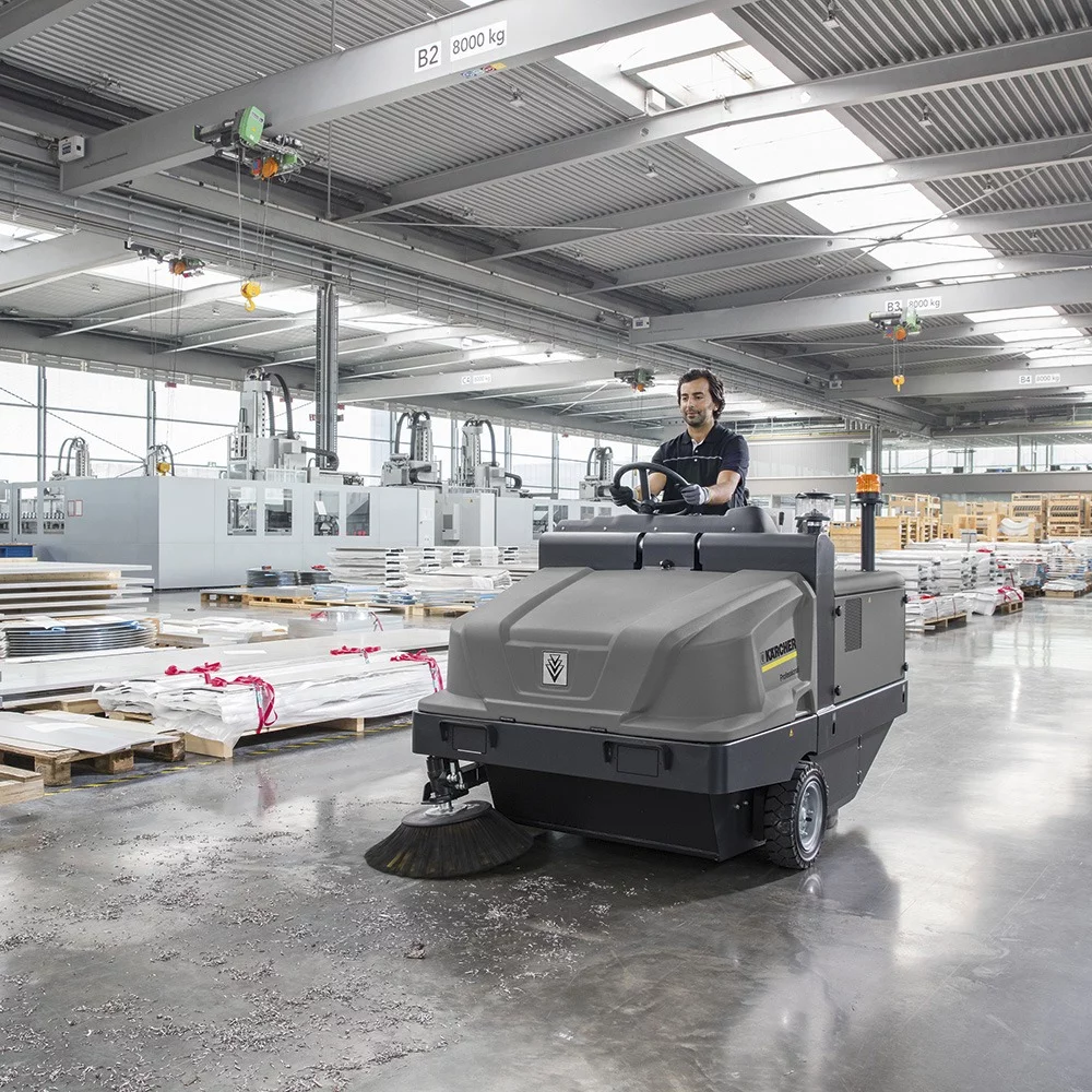 Varredeira Automática Tripulada Kärcher KM 120/250 à Diesel/GLP: Linha Profissional e Industrial